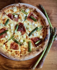 pizza ze szparagami